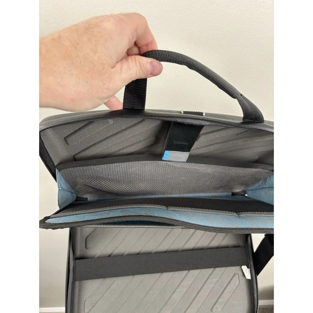 Thule Gauntlet Laptop Case 15